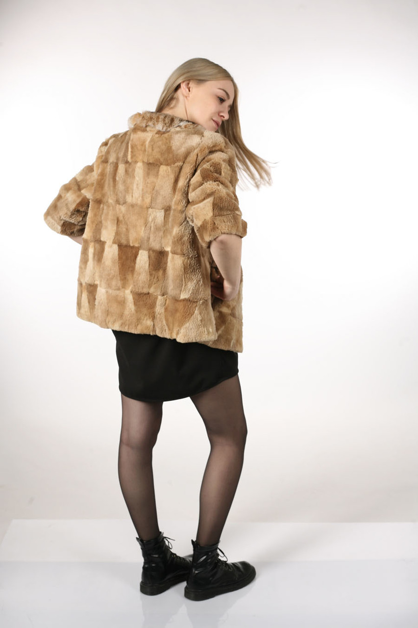 Fur coats from cropped beaver: models, tips on choosing. How to clean a fur coat from a short-haired beaver 32 Fur coats from cropped beaver: models, tips on choosing. How to clean a fur coat from a short-haired beaver 22
